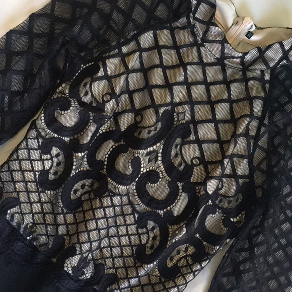 Lace bodysuit - Picture 3 of 5